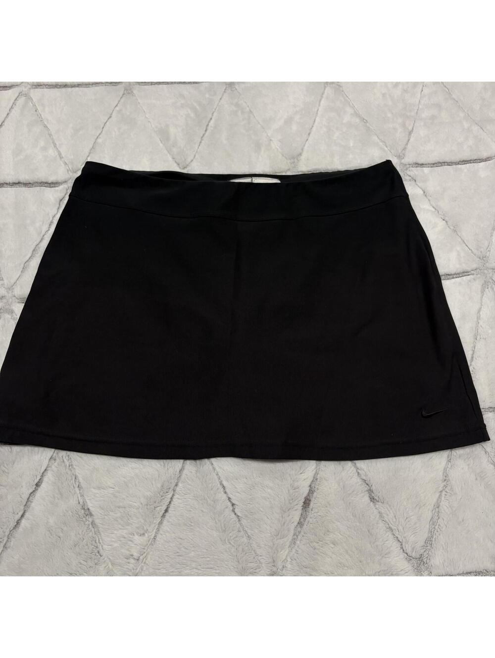 Nike Tennis Pickle Ball Black Women's Medium Tennis Skirt Athletic Fit M 8-10